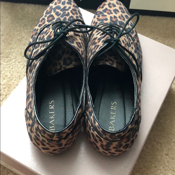 Oxfords - Picture 3 of 4